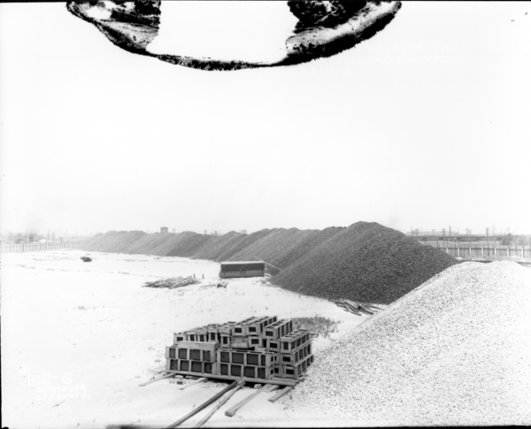 Coal Storage, 128 Cars-5626 Tons