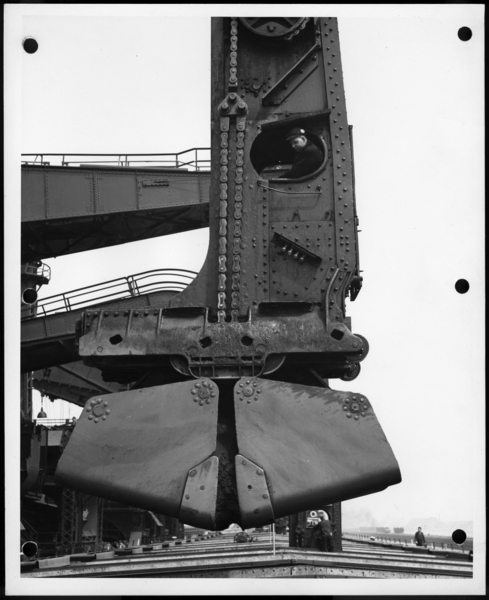 Photographs, Unloading Iron Ore, USS Gary Works